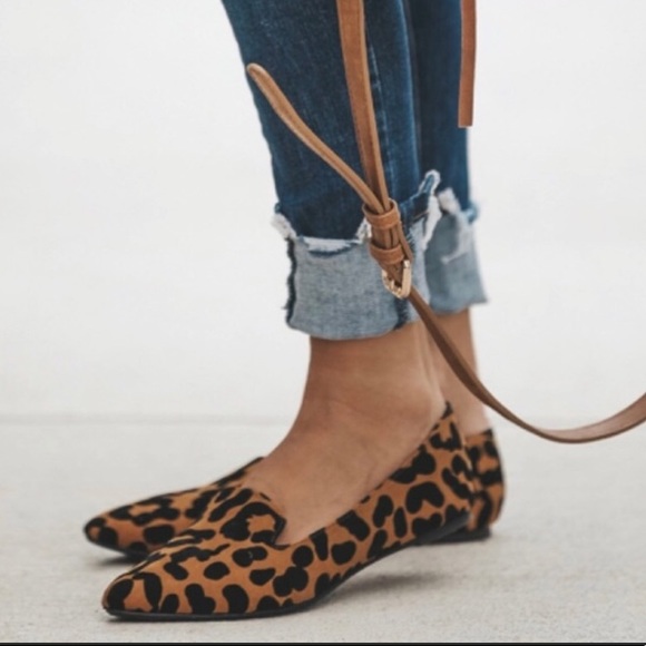 ! Restock! 😍Pointed toe leopard loafer - Picture 5 of 7